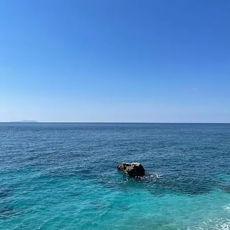 בית נופש Sea Gem *